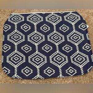 Thirty One 31 Bags Studio One Flap AB96 Dotty Hexagon Blue Cream Flap Zip‎